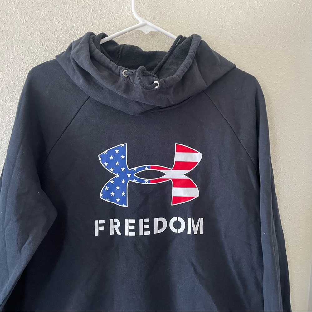 Under Armour Women’s Large July 4th Navy Blue Patriotic Freedom Hoodie - Picture 2 of 3